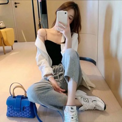 花丧女 海报