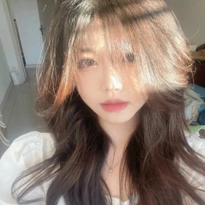 春色无边满人间 海报