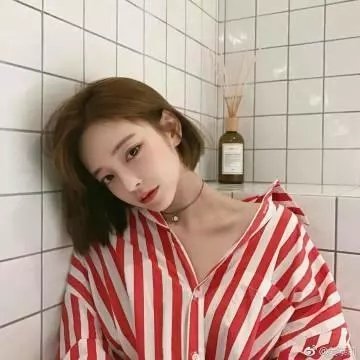 前程似锦的女孩 海报